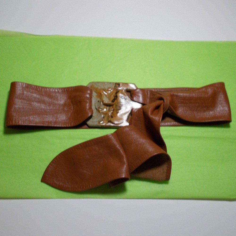 ART Vintage 90's HEDY SHEPARD Buttery Soft Leather Belt with Ceramic Buckle EUC
